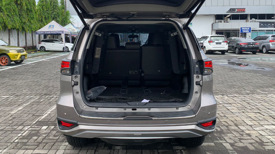 TOYOTA FORTUNER FORTUNER 2.4 VRZ TRD AT DIESEL (NEW) AT 2018